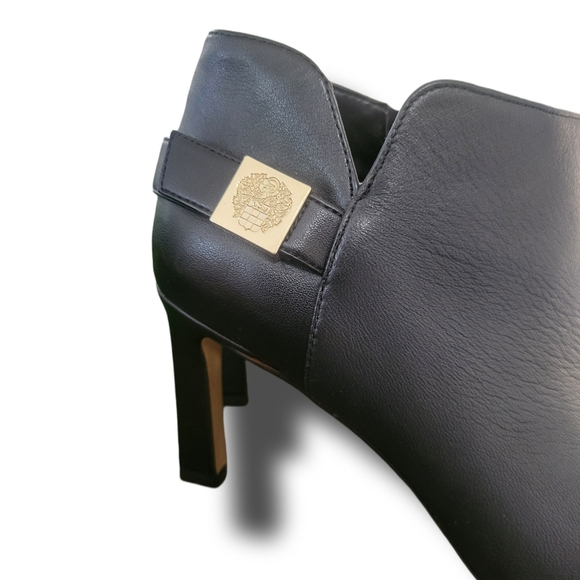 πΏVince Camuto Women's 9.5 M Black Leather 3 Inch Heeled Boots, Like New - Picture 3 of 10